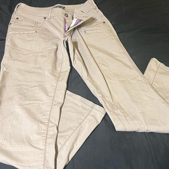 5.11 tactical series khaki pant size 8. - Picture 8 of 10